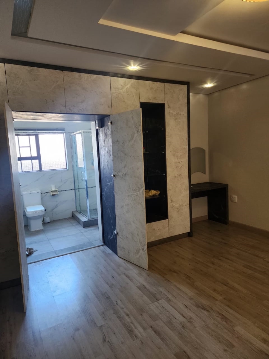 4 Bedroom Property for Sale in Flamwood North West